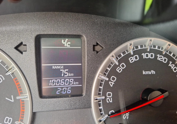 Suzuki Swift cena 34700 przebieg: 100200, rok produkcji 2015 z Żychlin małe 326